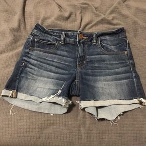 AEO Midi shorts